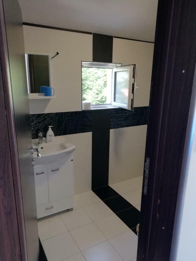 Apartman Marinkovic Добра-Вода Экстерьер фото